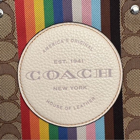 Coach Dempsey Tote 22 In Signature Jacquard With Rainbow Stripe And Coach Patch - Picture 5 of 15